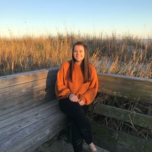 Meet your Posher, Vanessa